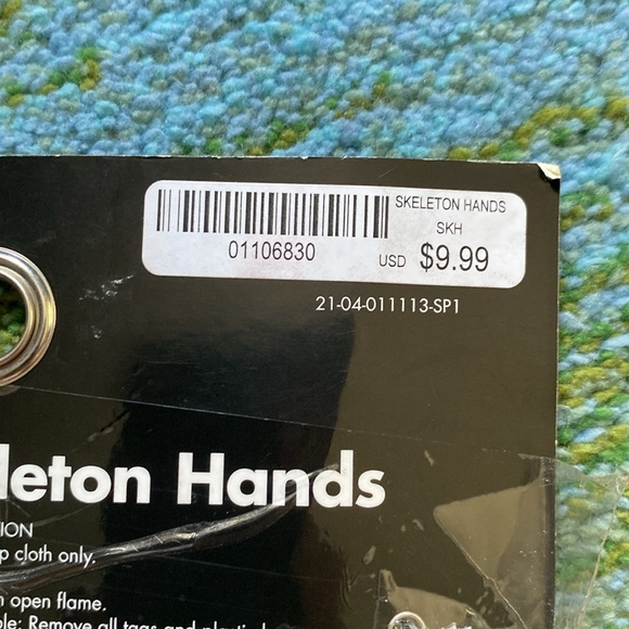 Skeleton Hands -Spirit Halloween - Picture 4 of 5